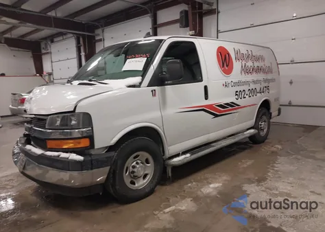 2021 Chevrolet Express Cargo Rwd 2500 Regular Wheelbase Wt z USA, uszkodzony, nr VIN 1GCWGAFP3M1193924